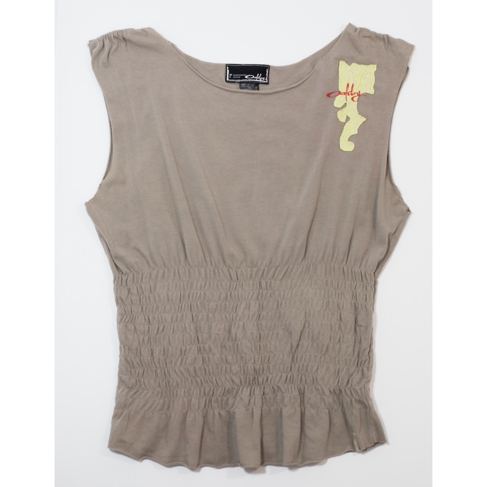 Oakley Women’s T shirt size L